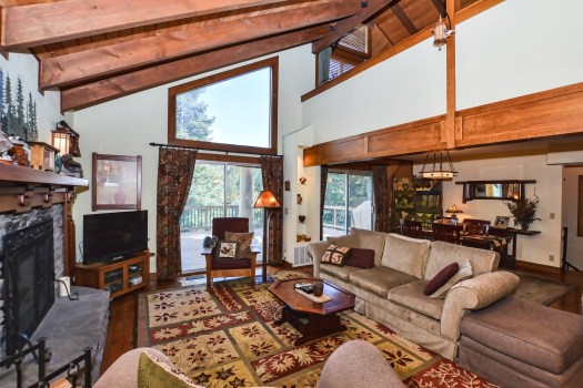 003_Main Living Area